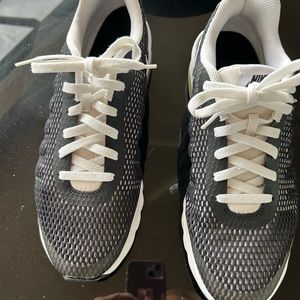 Nike Air tennis shoes, men’s size 10.5